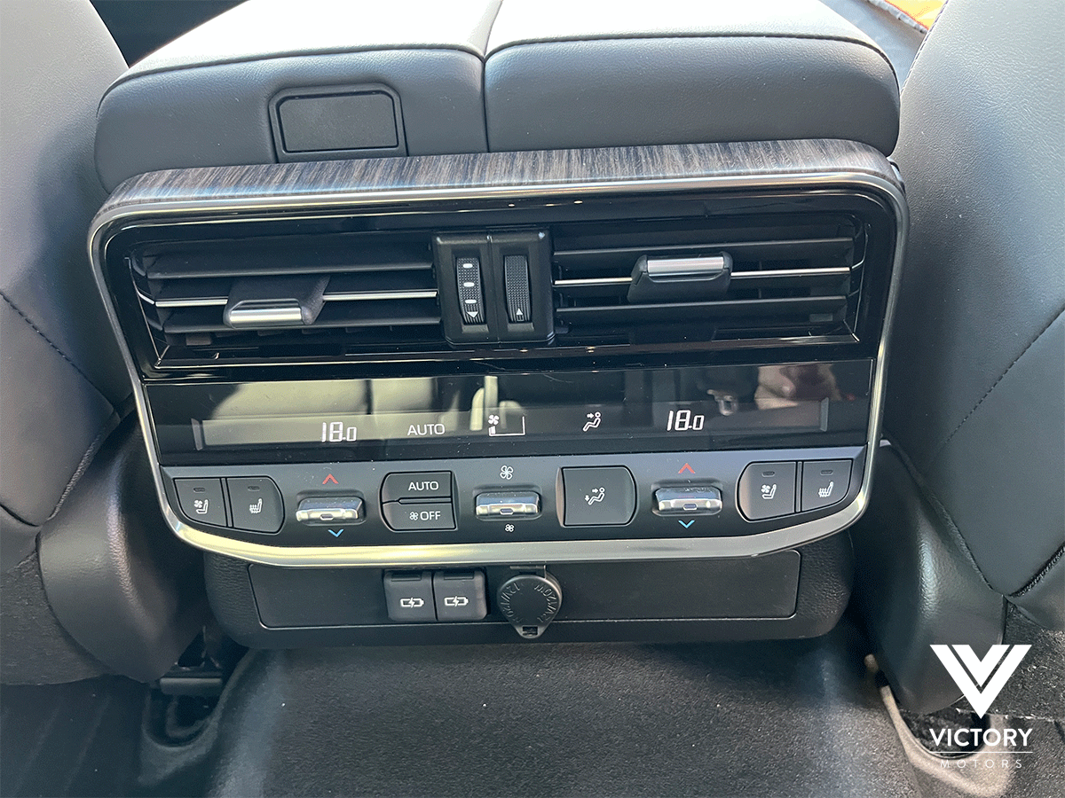 TOYOTA LAND CRUISER 300 VX-R - 2024