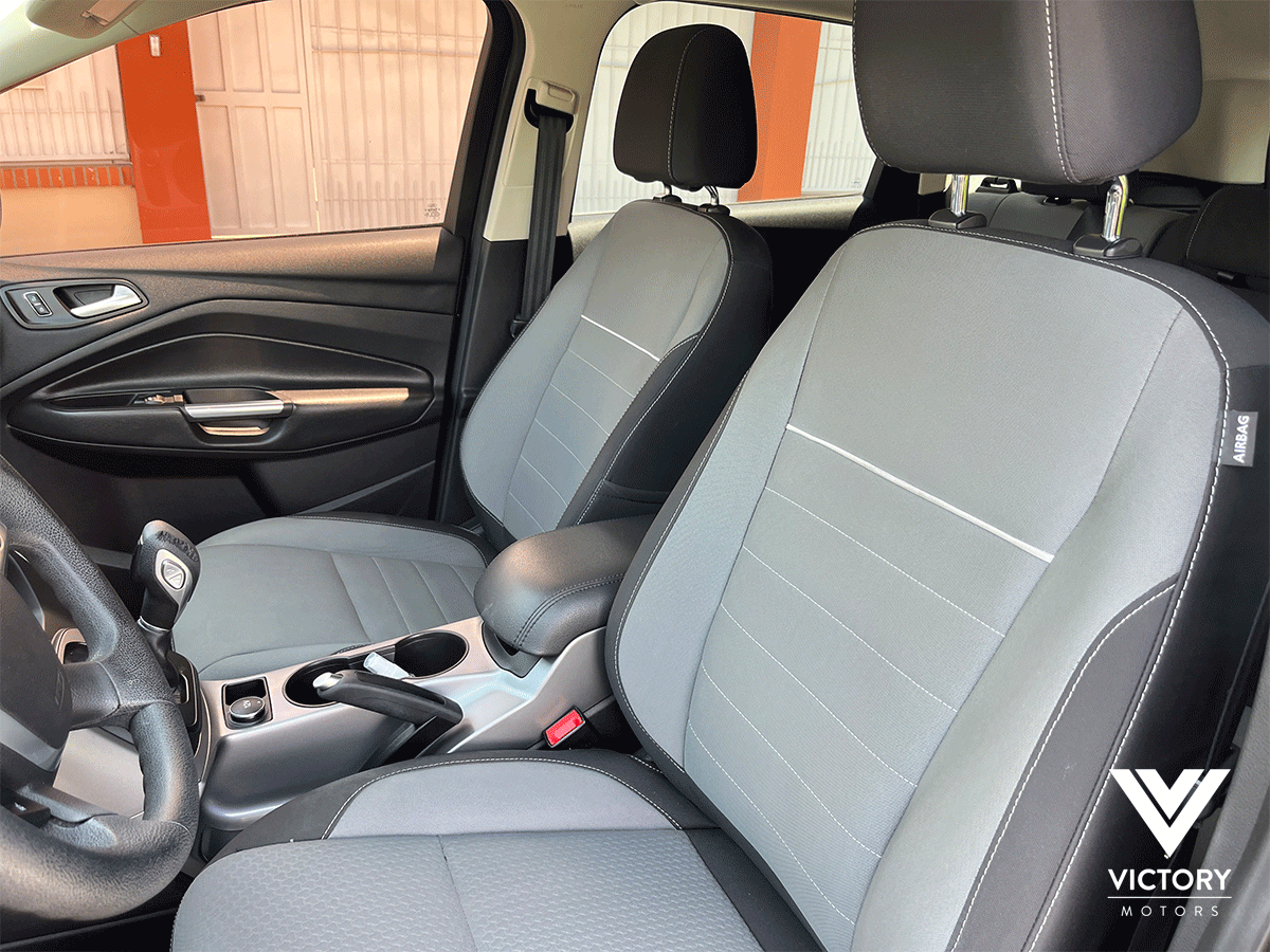 FORD ESCAPE - 2015