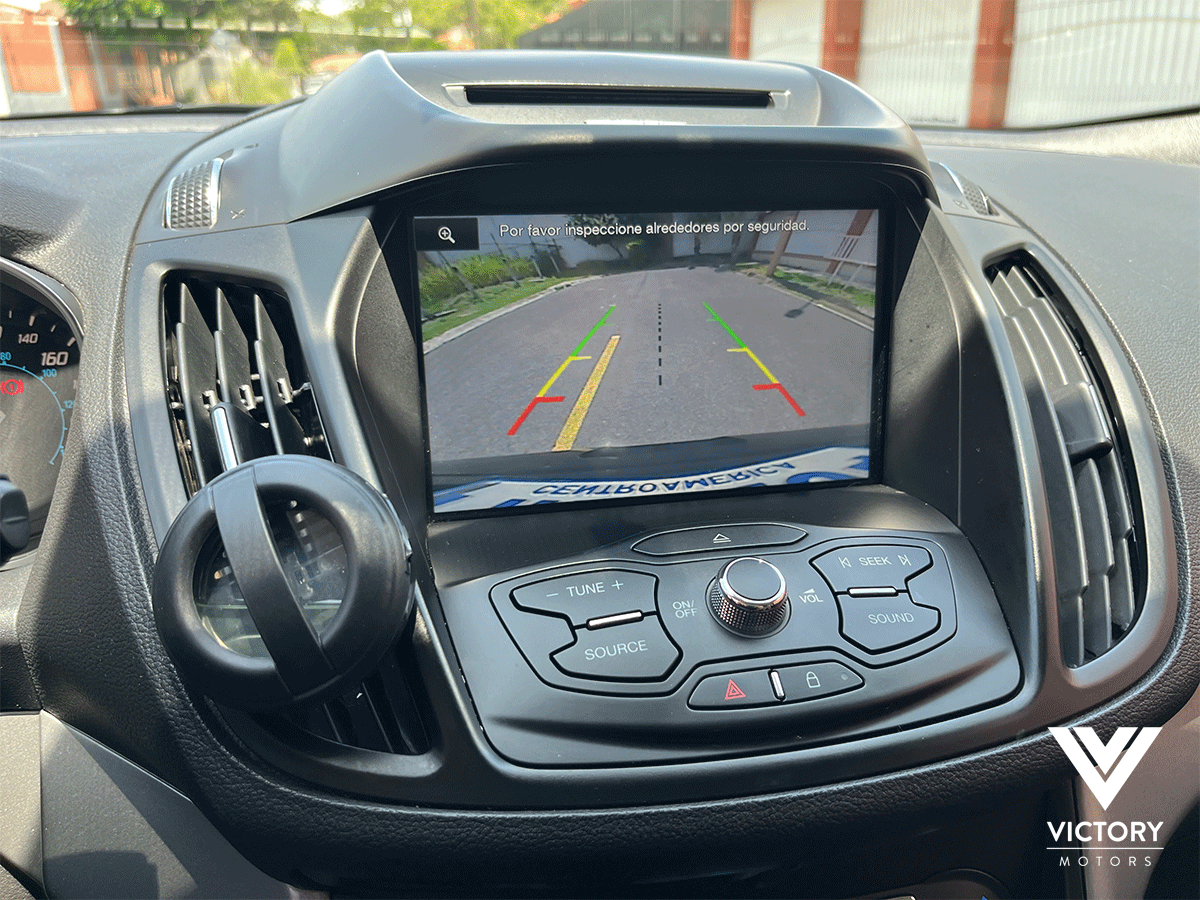 FORD ESCAPE - 2015