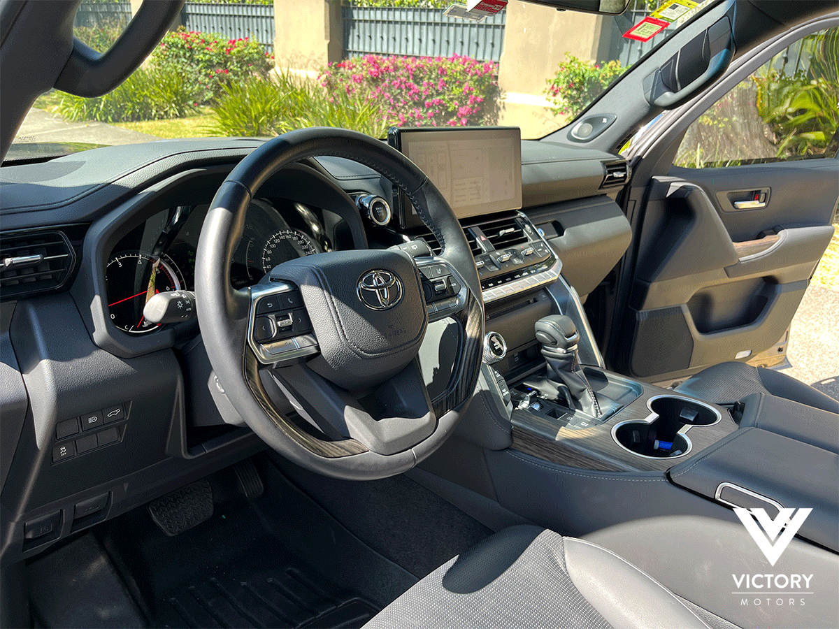 TOYOTA LAND CRUISER 300 VX-R - 2024