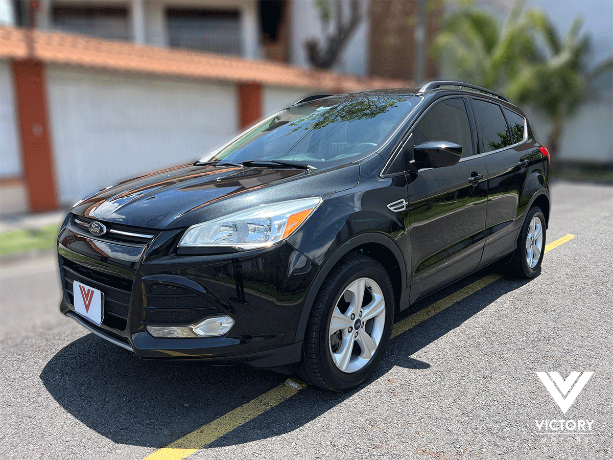 FORD ESCAPE - 2015