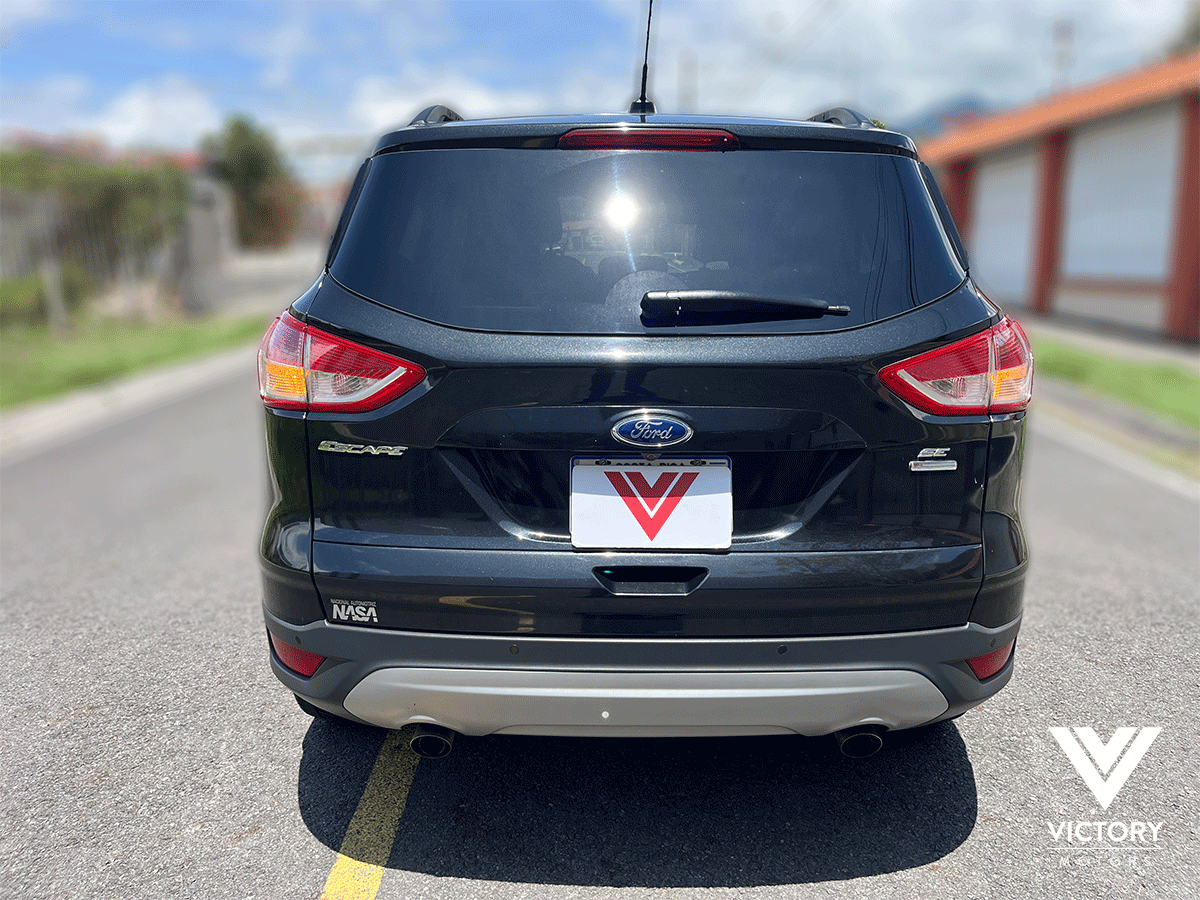 FORD ESCAPE - 2015