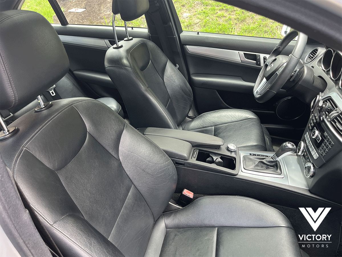 MERCEDES-BENZ C350 - 2013