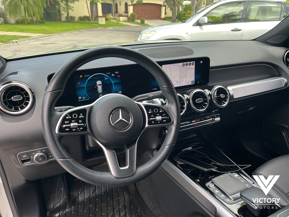 MERCEDES-BENZ GLB 200 - 2023