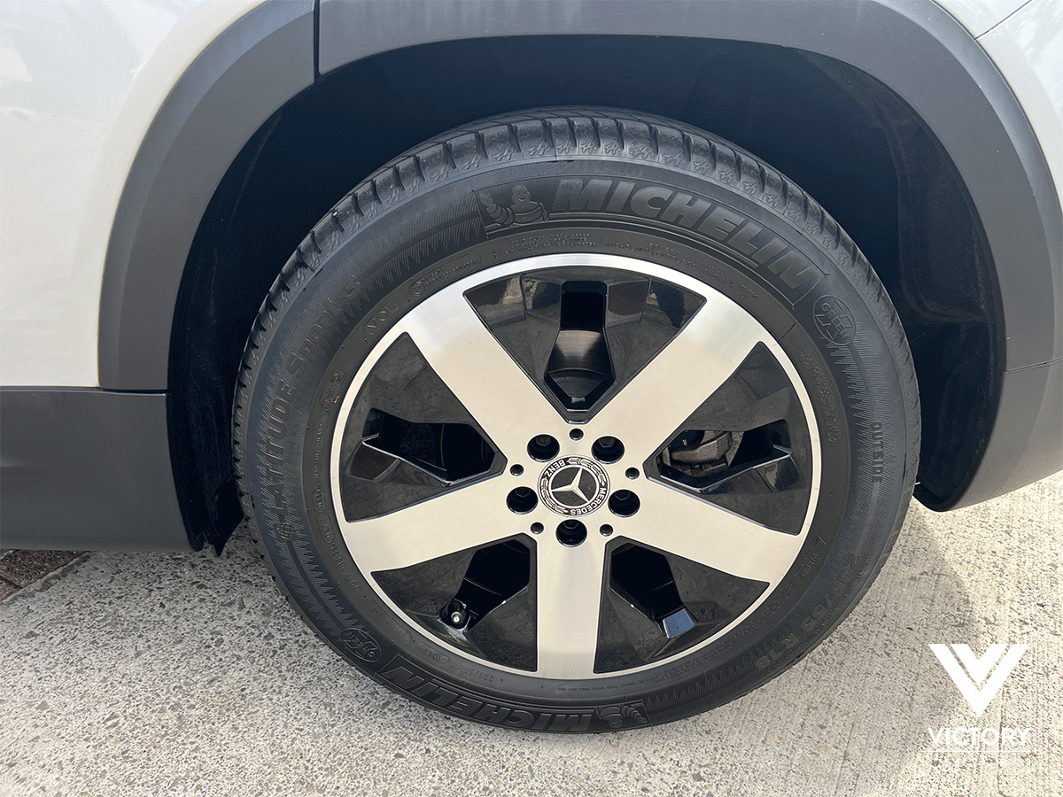 MERCEDES-BENZ GLB 200 - 2023