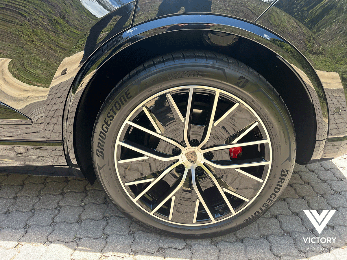 PORSCHE MACAN TURBO-ELÉCTRICO - 2025