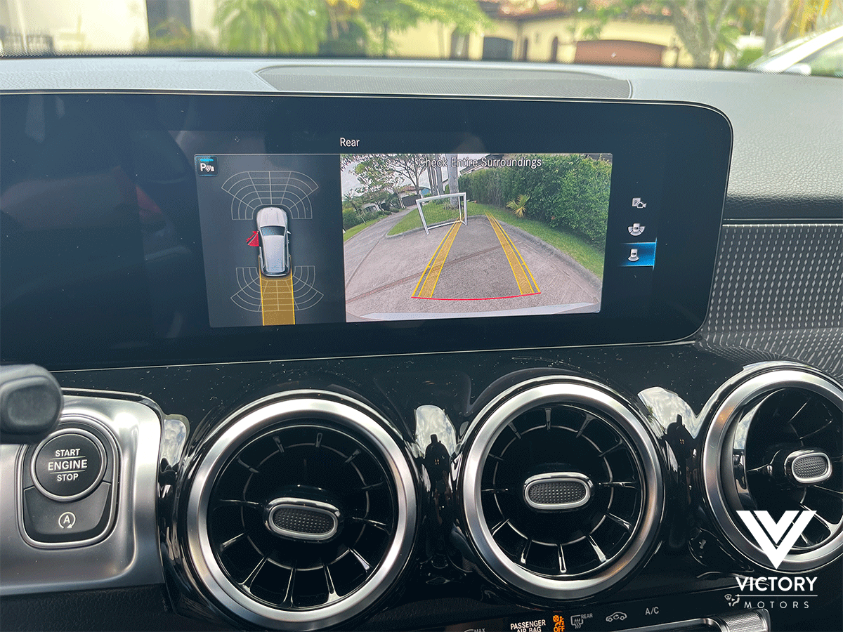MERCEDES-BENZ GLB 200 - 2023