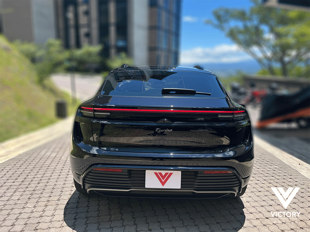 PORSCHE MACAN TURBO-ELÉCTRICO - 2025